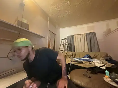 Snapshot of ThrowedWorldWide chatting on 8, 2, 2026 ThrowedWorldWide online show from 8, 2, 2026