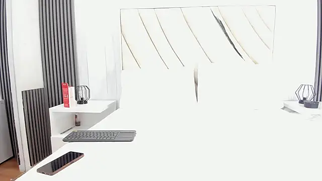 celestebellmont online show from 30, 9, 2025