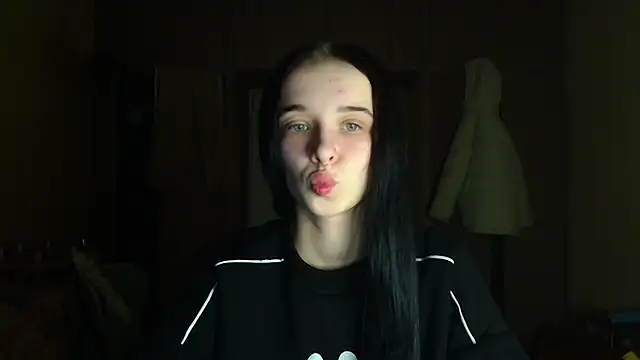 Emilia Light online show from 9, 1, 2026