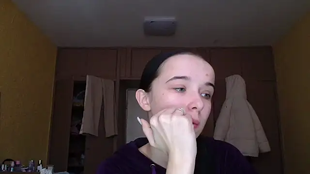 Emilia Light online show from 13, 1, 2026