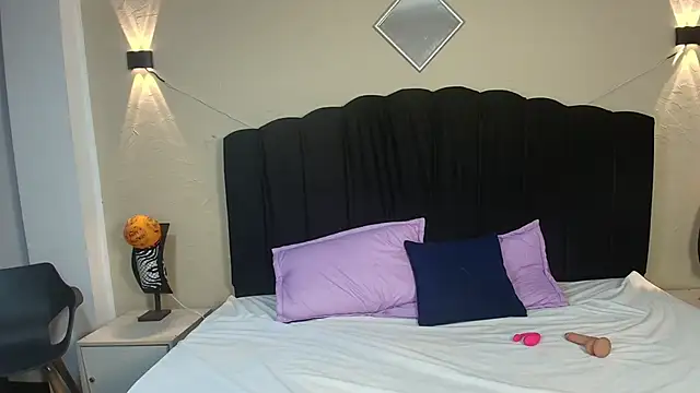 GabySweett  online show from 12, 11, 2025