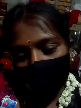 Snapshot of Tamil_Hot_Sandy chatting on 8, 10, 2025 Tamil Hot Sandy online show from 8, 10, 2025