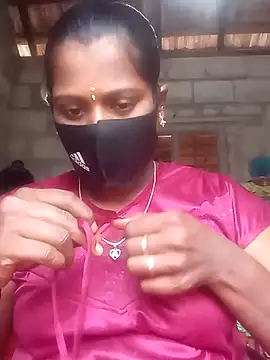 Snapshot of Tamil_Hot_Sandy chatting on 6, 11, 2025 Tamil Hot Sandy online show from 6, 11, 2025