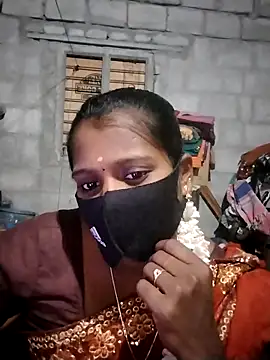 Snapshot of Tamil_Hot_Sandy chatting on 17, 11, 2025 Tamil Hot Sandy online show from 17, 11, 2025