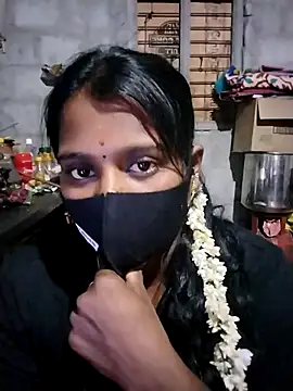 Snapshot of Tamil_Hot_Sandy chatting on 26, 11, 2025 Tamil Hot Sandy online show from 26, 11, 2025