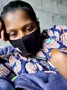 Snapshot of Tamil_Hot_Sandy chatting on 4, 12, 2025 Tamil Hot Sandy online show from 4, 12, 2025