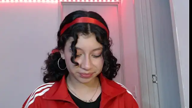 Ivonnybonn online show from 17, 10, 2025