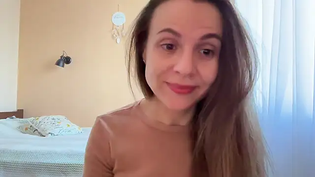 AnnieLove7722 online show from 3, 5, 2026