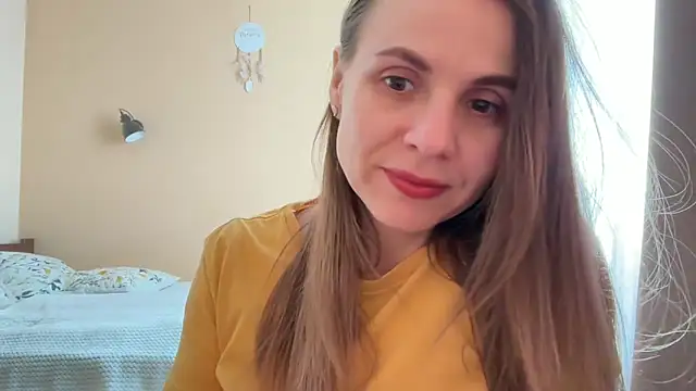 AnnieLove7722 online show from 11, 5, 2026