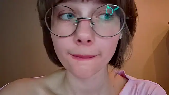 Snapshot of ExitedTroth chatting on 5, 7, 2026 ExitedTroth online show from 5, 7, 2026