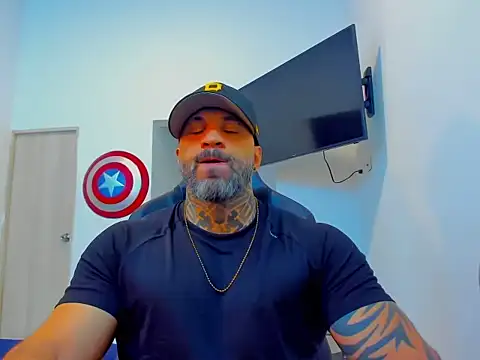 Snapshot of JoshRigby chatting on 11, 10, 2025 JoshRigby online show from 11, 10, 2025