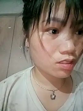 min-xinh online show from 10, 4, 2026