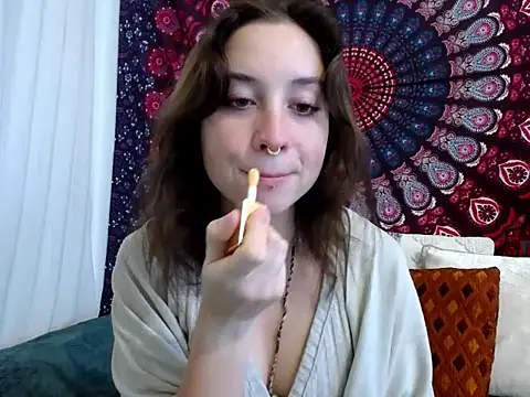 AdalynKiss online show from 1, 12, 2025