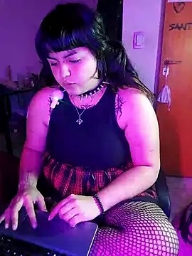 crucifxcked online show from 8, 10, 2025