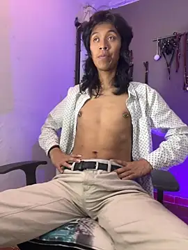 MadamLeRouge online show from 11, 11, 2025