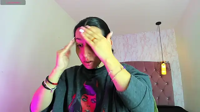 Iris  77 online show from 4, 11, 2025