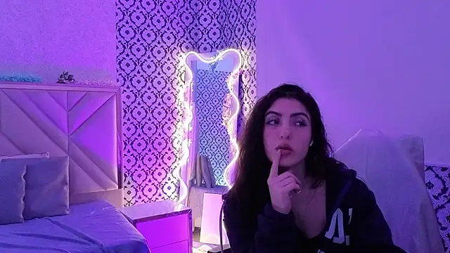 Ixchel tay online show from 3, 2, 2026