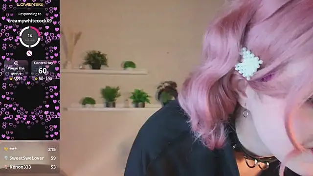 luna son online show from 14, 10, 2025