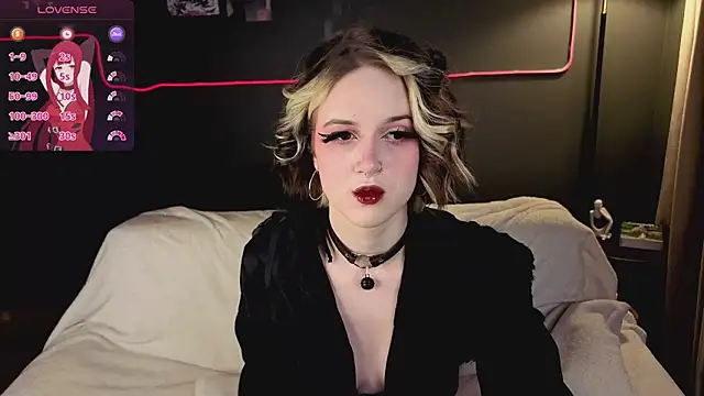 luna son online show from 24, 3, 2026