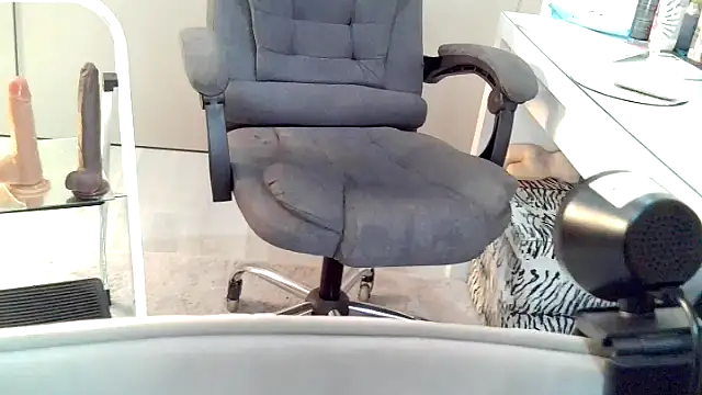 Jockstrap3x online show from 16, 12, 2025