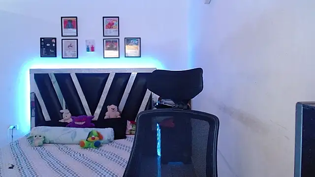 Sebasxxl12 online show from 2, 2, 2026