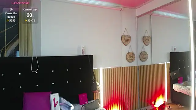 chloe  Jones  online show from 10, 4, 2026