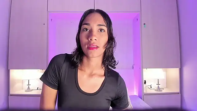 AnahiCollins online show from 20, 4, 2026