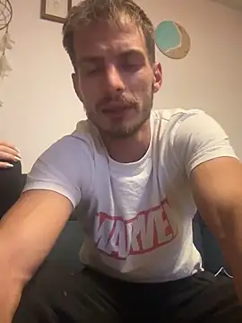 Snapshot of hot97411 chatting on 28, 9, 2025 hot97411 online show from 28, 9, 2025