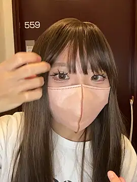 Snapshot of Riria_xx chatting on 19, 11, 2025 Riria xx online show from 19, 11, 2025