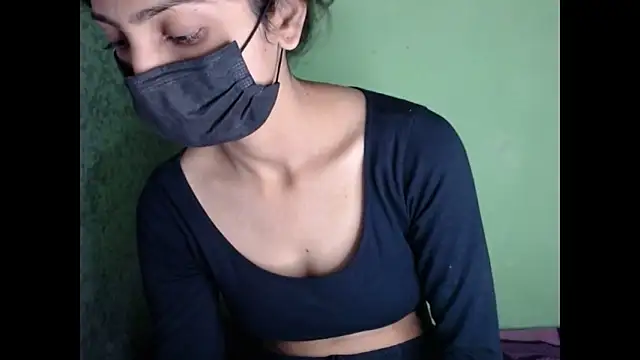 Snapshot of sexy_yuvi chatting on 24, 10, 2025 sexy yuvi online show from 24, 10, 2025