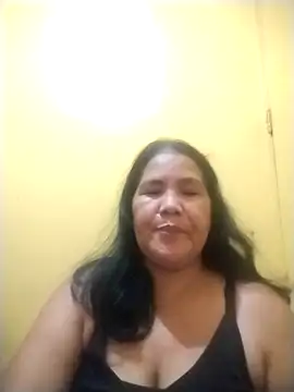 Snapshot of milagrose_rose chatting on 2, 12, 2025 milagrose rose online show from 2, 12, 2025