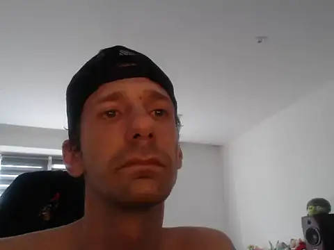 LoyalDoggie online show from 17, 7, 2026