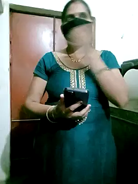 Snapshot of Rasili_bhabhi10 chatting on 29, 9, 2025 Rasili bhabhi10 online show from 29, 9, 2025
