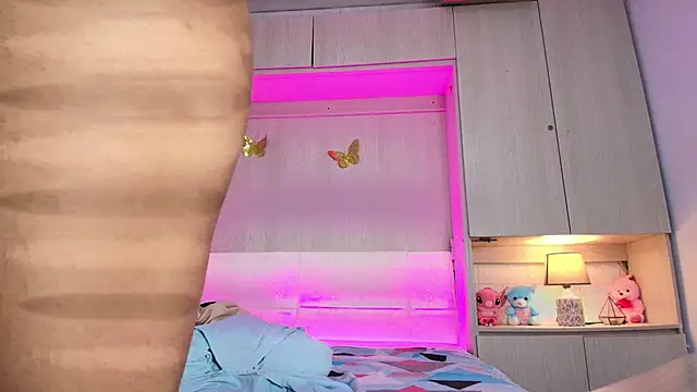 ChloeWiillow online show from 16, 7, 2026