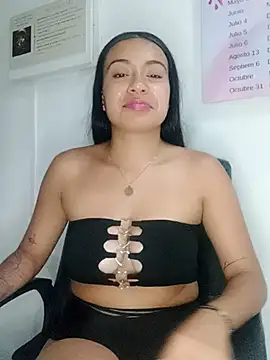 Snapshot of Lilo_Rose chatting on 2, 10, 2025 Lilo Rose online show from 2, 10, 2025