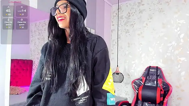 Luciaoregon online show from 14, 10, 2025