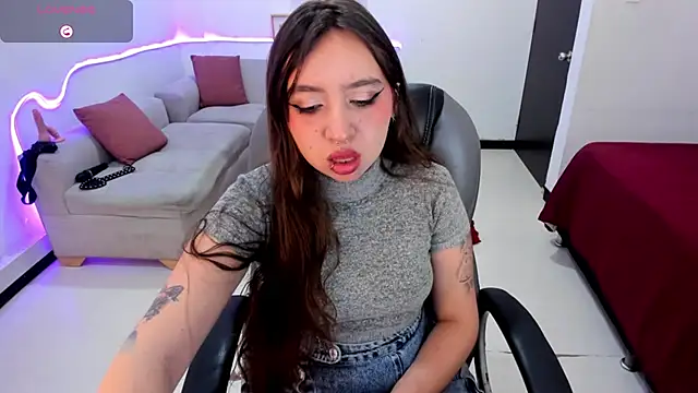 Scarlett  Cooper   online show from 28, 11, 2025