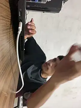 Snapshot of feetbooy chatting on 29, 11, 2025 feetbooy online show from 29, 11, 2025