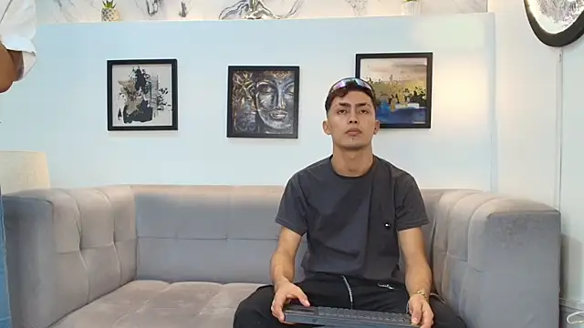 VERY HOT GUYS online show from 13, 1, 2026