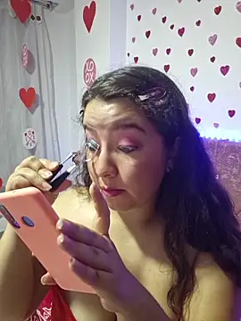 annyaparis online show from 12, 2, 2026