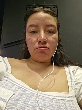 annyaparis online show from 26, 2, 2026