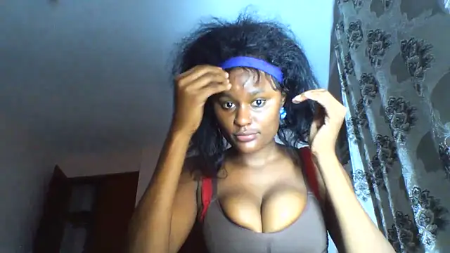 Famous-ryleigh online show from 10, 10, 2025