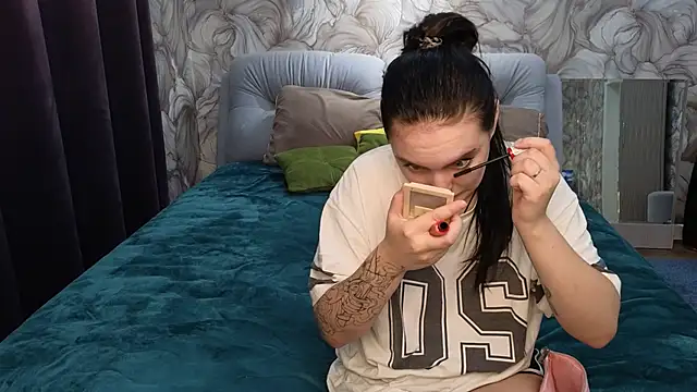 Mary 12 online show from 9, 10, 2025