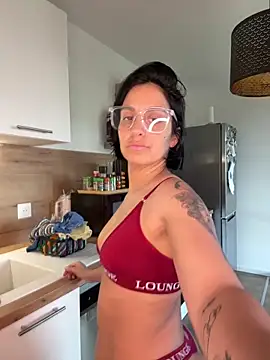 LaPetiteKim online show from 23, 2, 2026