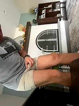 daddyshark83 online show from 4, 11, 2025