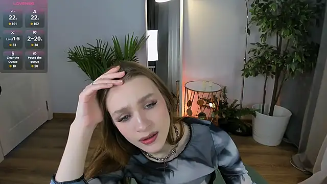 PollyMayer online show from 6, 11, 2025