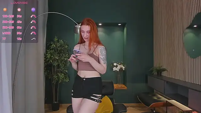 PollyMayer online show from 8, 7, 2026