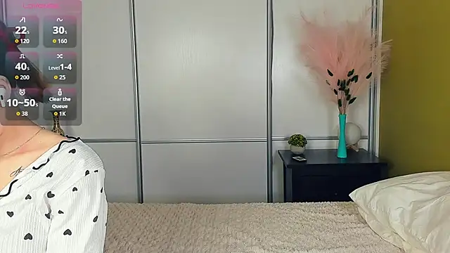 JinnyMcie online show from 29, 4, 2026