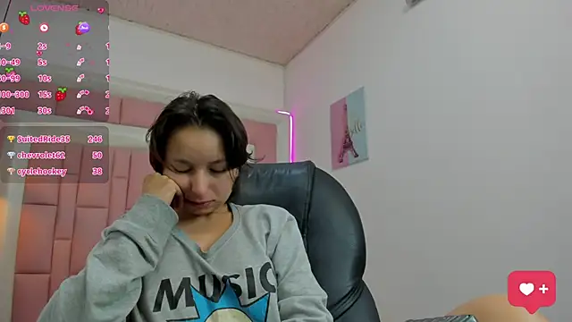 Klaret Toy online show from 7, 11, 2025