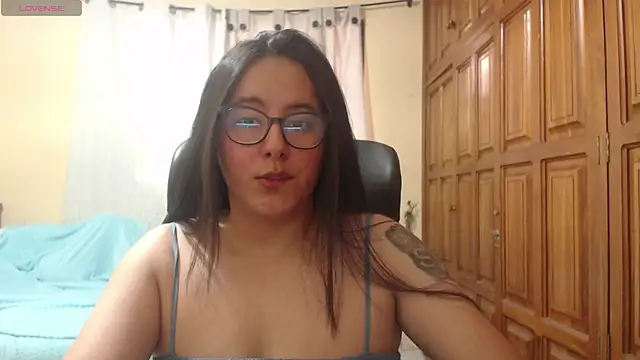 Venus cat  online show from 25, 6, 2026